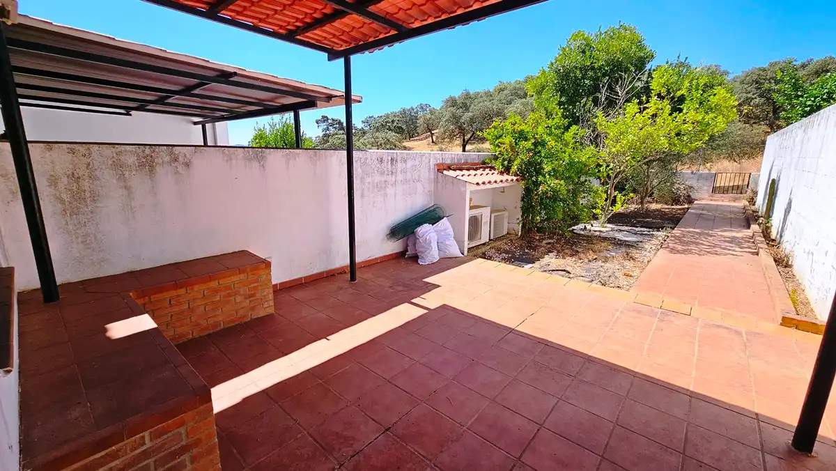 Terraza de Casa adosada en venta en Aroche con Aire acondicionado, Jardín privado y Amueblado