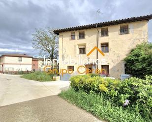 Vista exterior de Casa o xalet en venda en Redecilla del Campo amb Calefacció, Terrassa i Traster