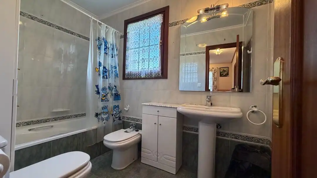 Badezimmer von Haus oder Chalet zum Verkauf in Zigoitia mit Heizung, Terrasse und Abstellraum
