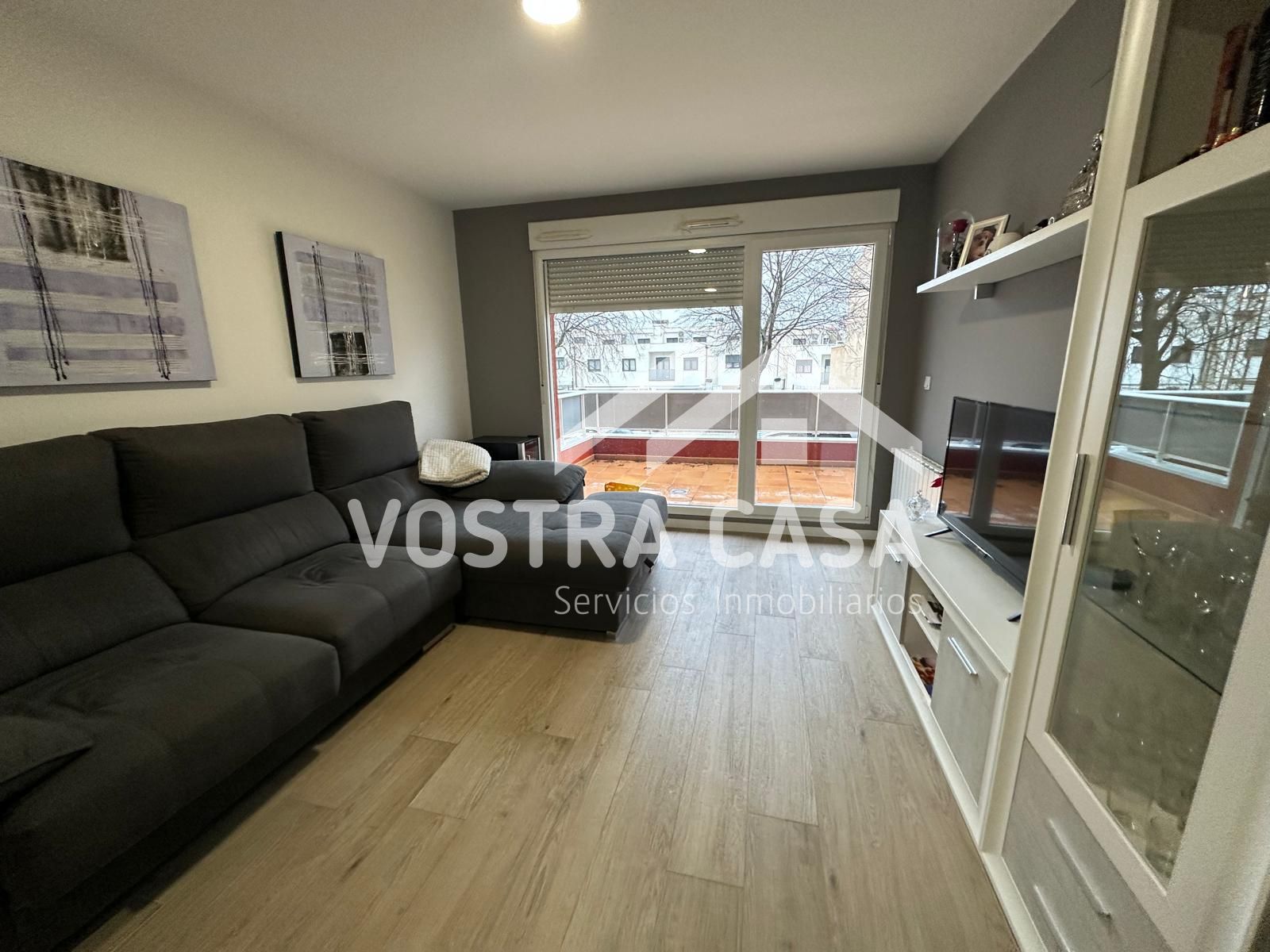 Living room of Flat for sale in Requena  with Heating and Alarm