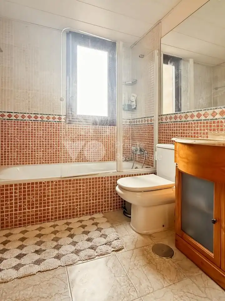 Bathroom of Flat for sale in Majadahonda  with Air Conditioner, Heating and Terrace