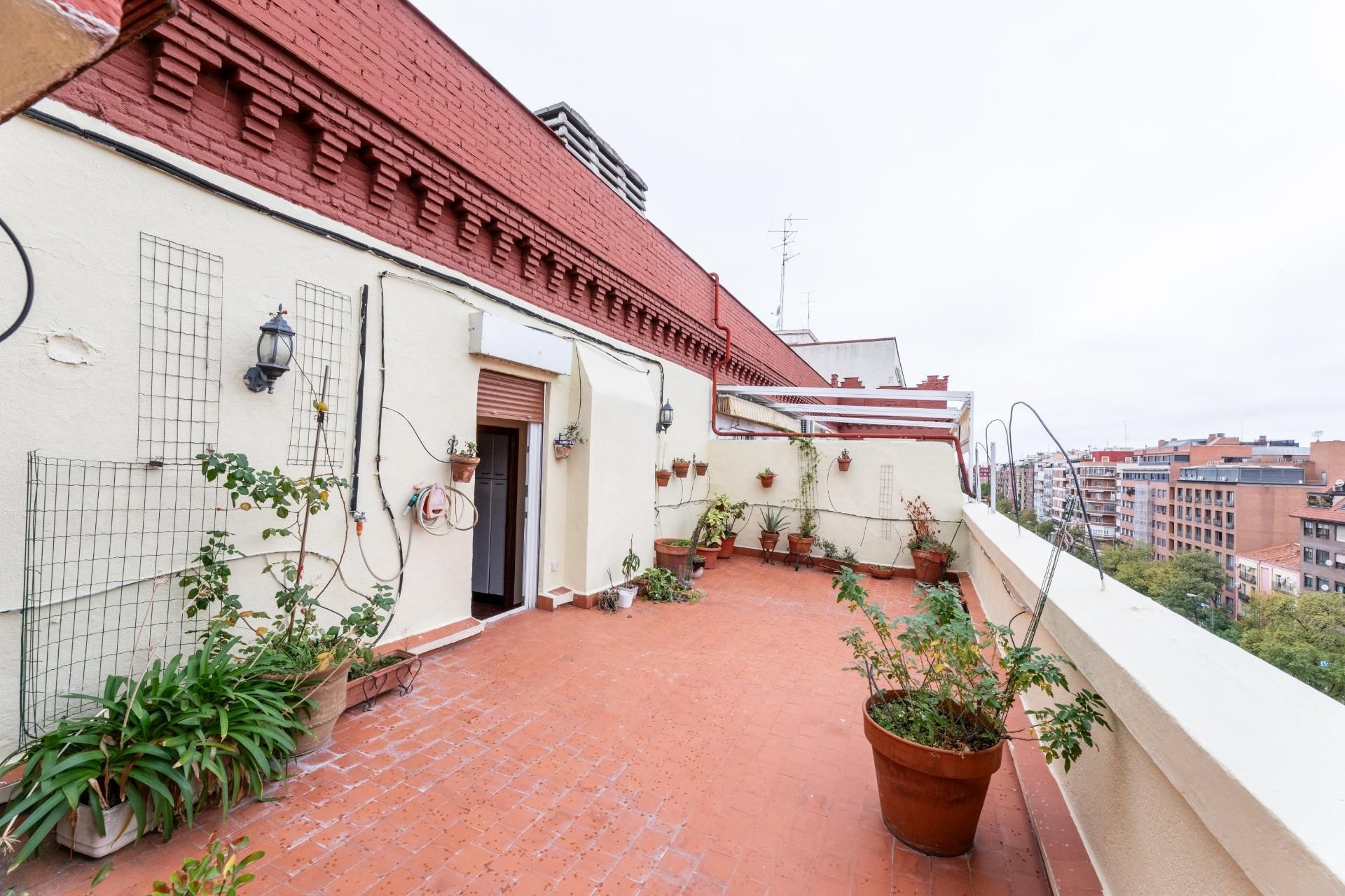 Terrace of Attic to rent in  Madrid Capital  with Air Conditioner and Terrace