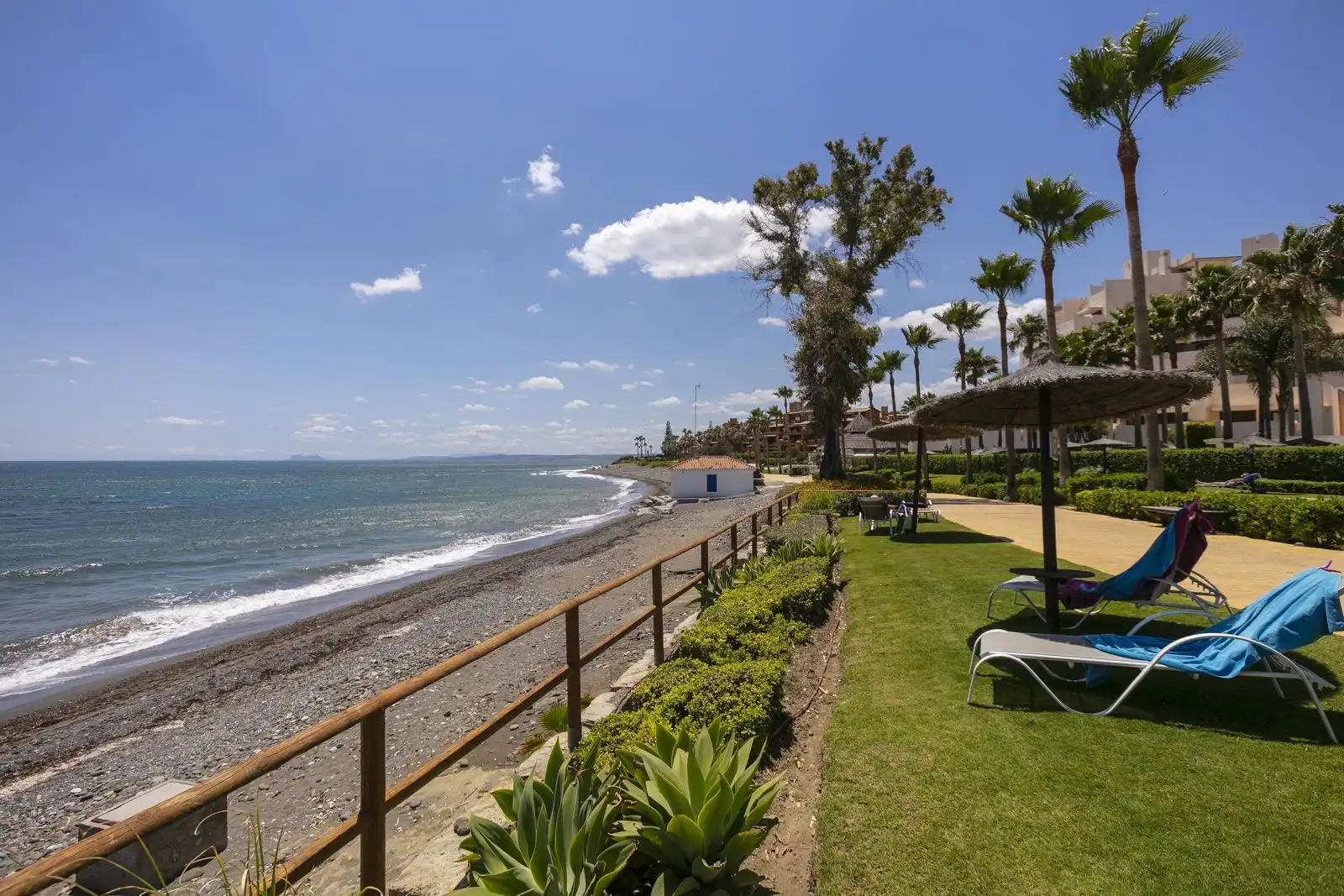 Jardí de Dúplex en venda en Estepona amb Aire condicionat, Terrassa i Traster