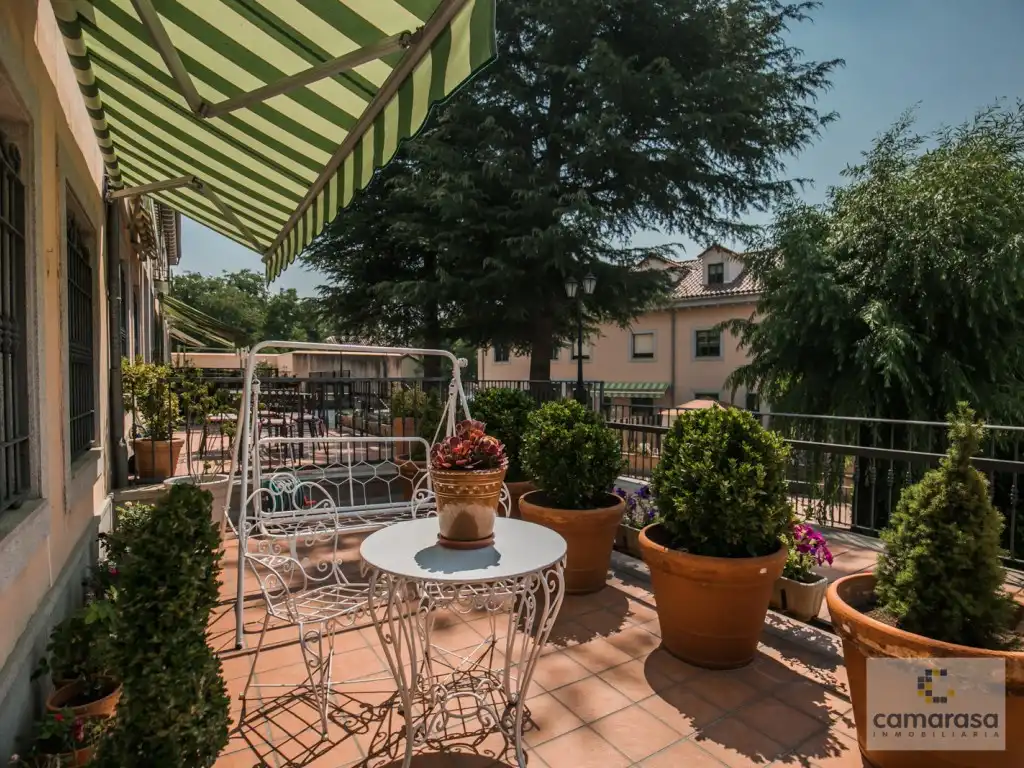 Terraza de Casa o chalet en venta en Ávila con Jardín privado, Piscina y Piscina comunitaria