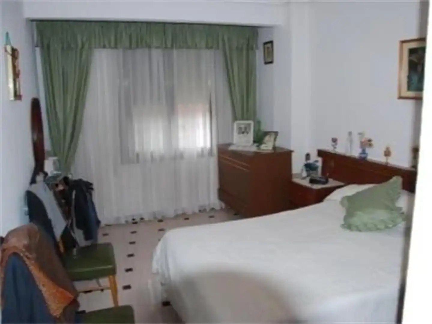 Habitación de Piso en venta en Sarrión con Aire acondicionado y Amueblado