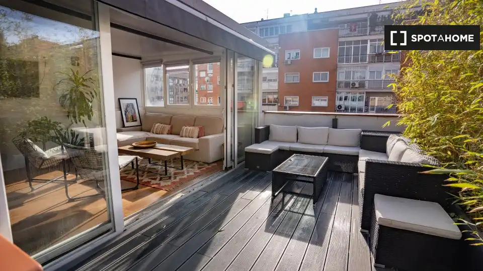 Flat with terrace to rent in Retiro, imagen 2