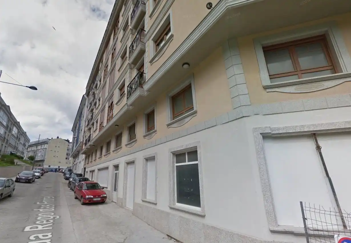 Local commercial à vendre à Avenida Benito Galcerán 32, imagen 2
