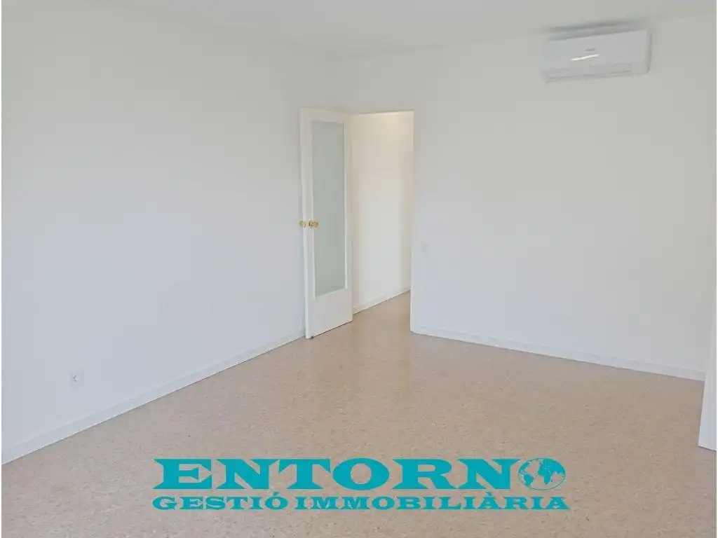 Flat for sale in Mollet del Vallès  with Air Conditioner, Terrace and Balcony