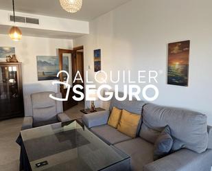 Sala d'estar de Pis de lloguer en  Sevilla Capital amb Aire condicionat, Terrassa i Moblat