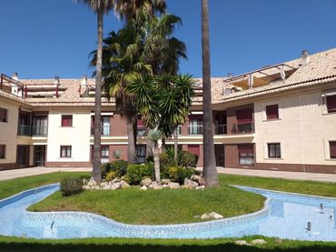Apartament amb ascensor de lloguer a Maria Auxiliadora - Barriada de Llera