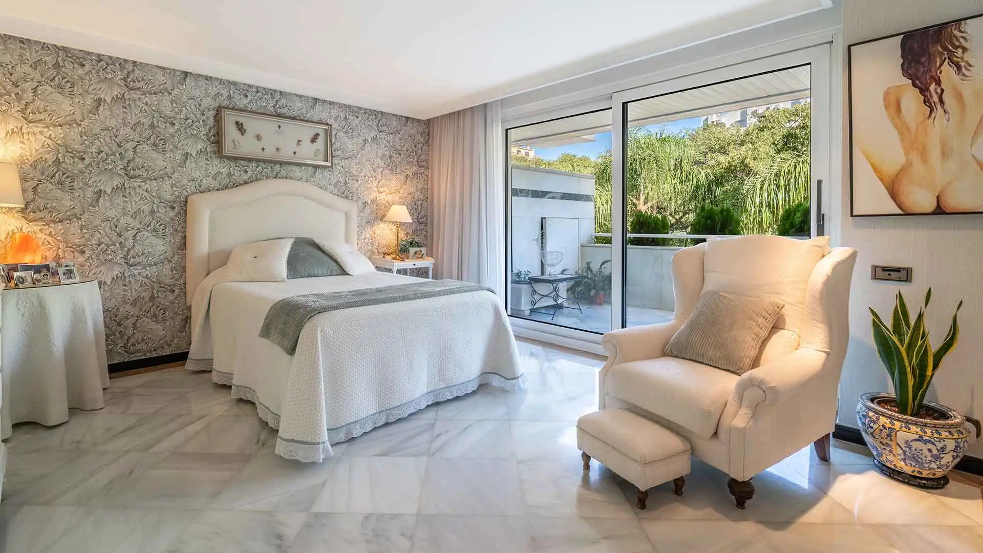 Habitación de Apartamento en venta en Marbella con Aire acondicionado, Terraza y Trastero