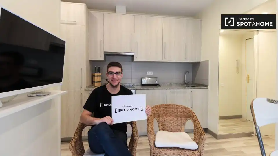 Wohnzimmer von Wohnung zur Miete in Barcelona mit Klimaanlage, Heizung und Möbliert
