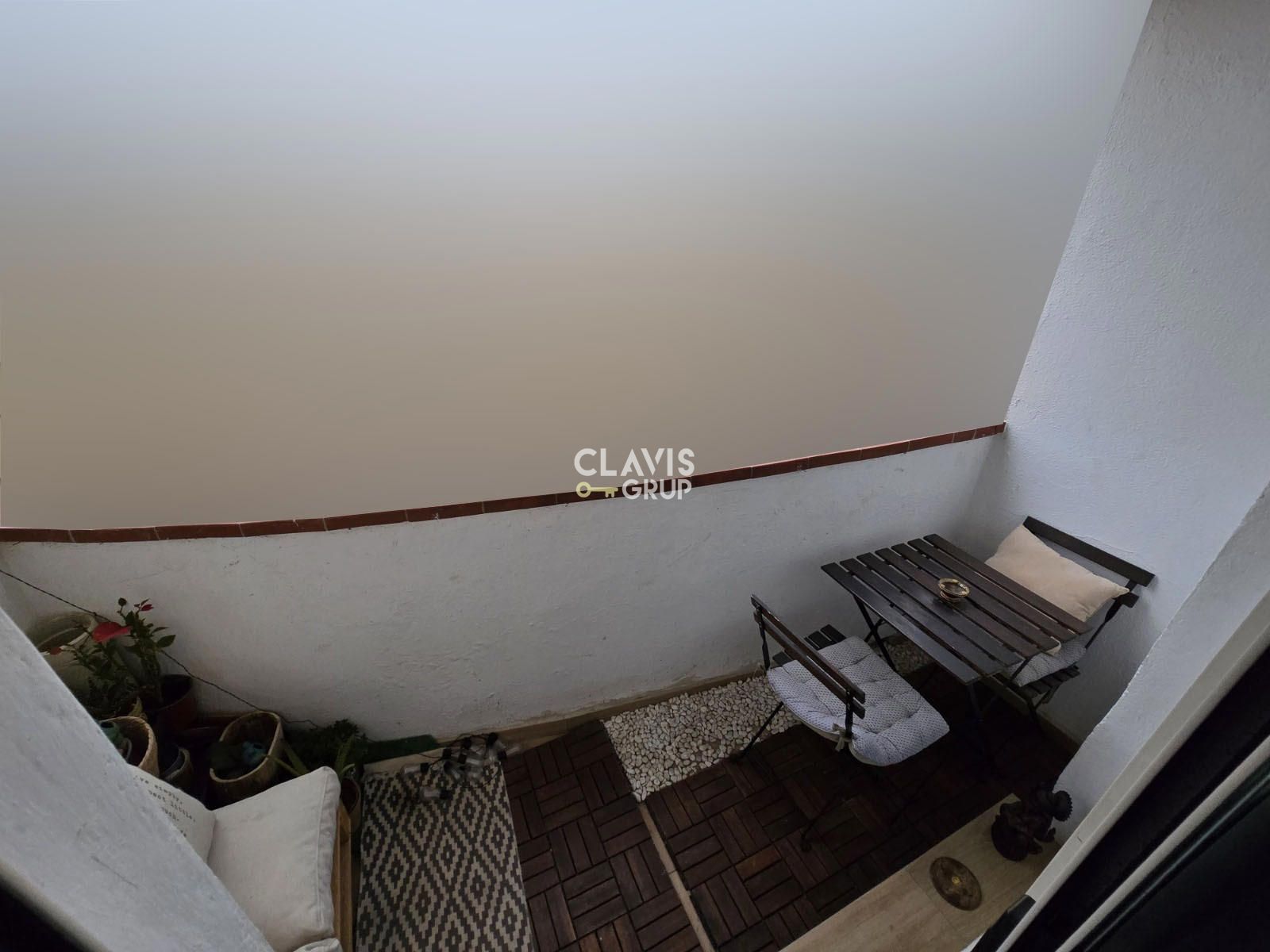 Flat for sale in  Barcelona Capital  with Heating, Terrace and Oven