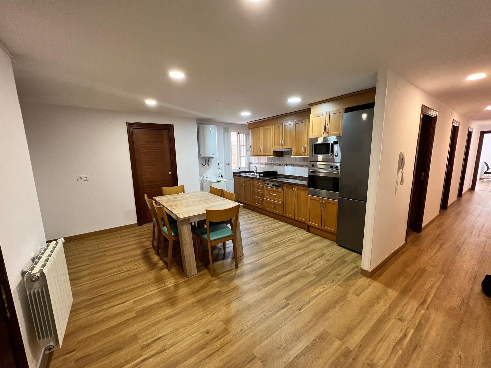 Cuina de Pis en venda en  Granada Capital amb Calefacció