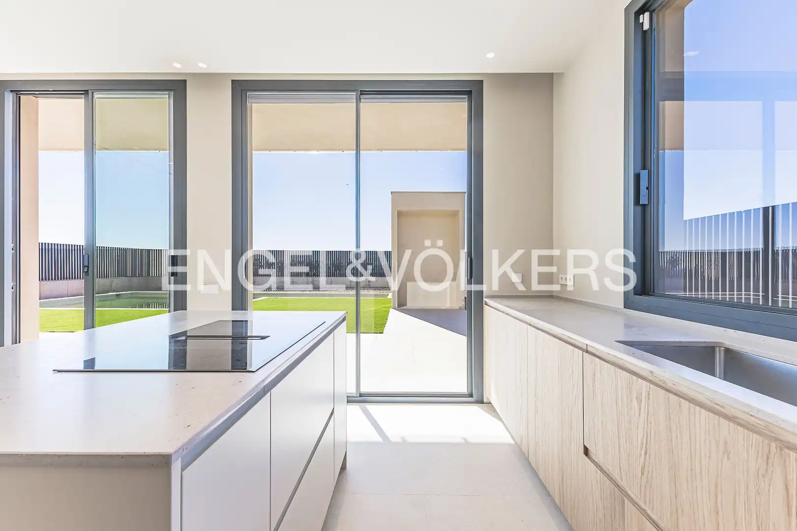 Kitchen of Houses for sale in Sitges  with Air Conditioner, Heating and Private garden