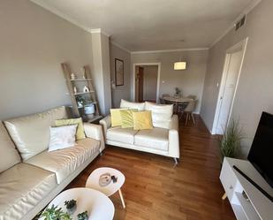 Living room of Flat to rent in  Granada Capital  with Balcony