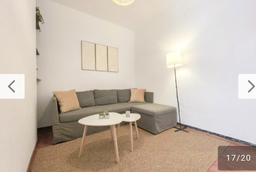 Sala d'estar de Estudi en venda en Torremolinos amb Aire condicionat, Moblat i Piscina comunitària