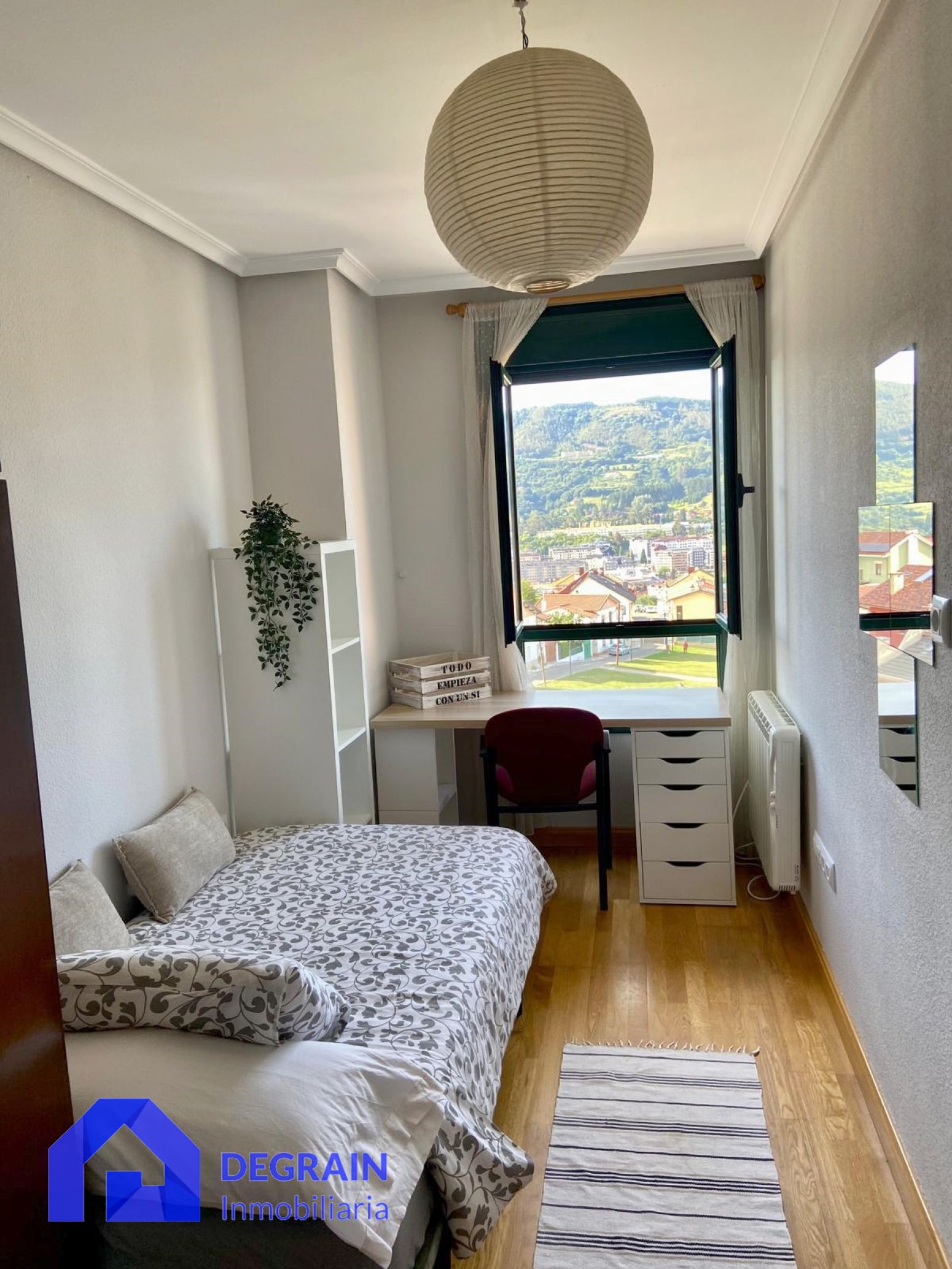 Bedroom of Flat to rent in Oviedo   with Heating and Furnished