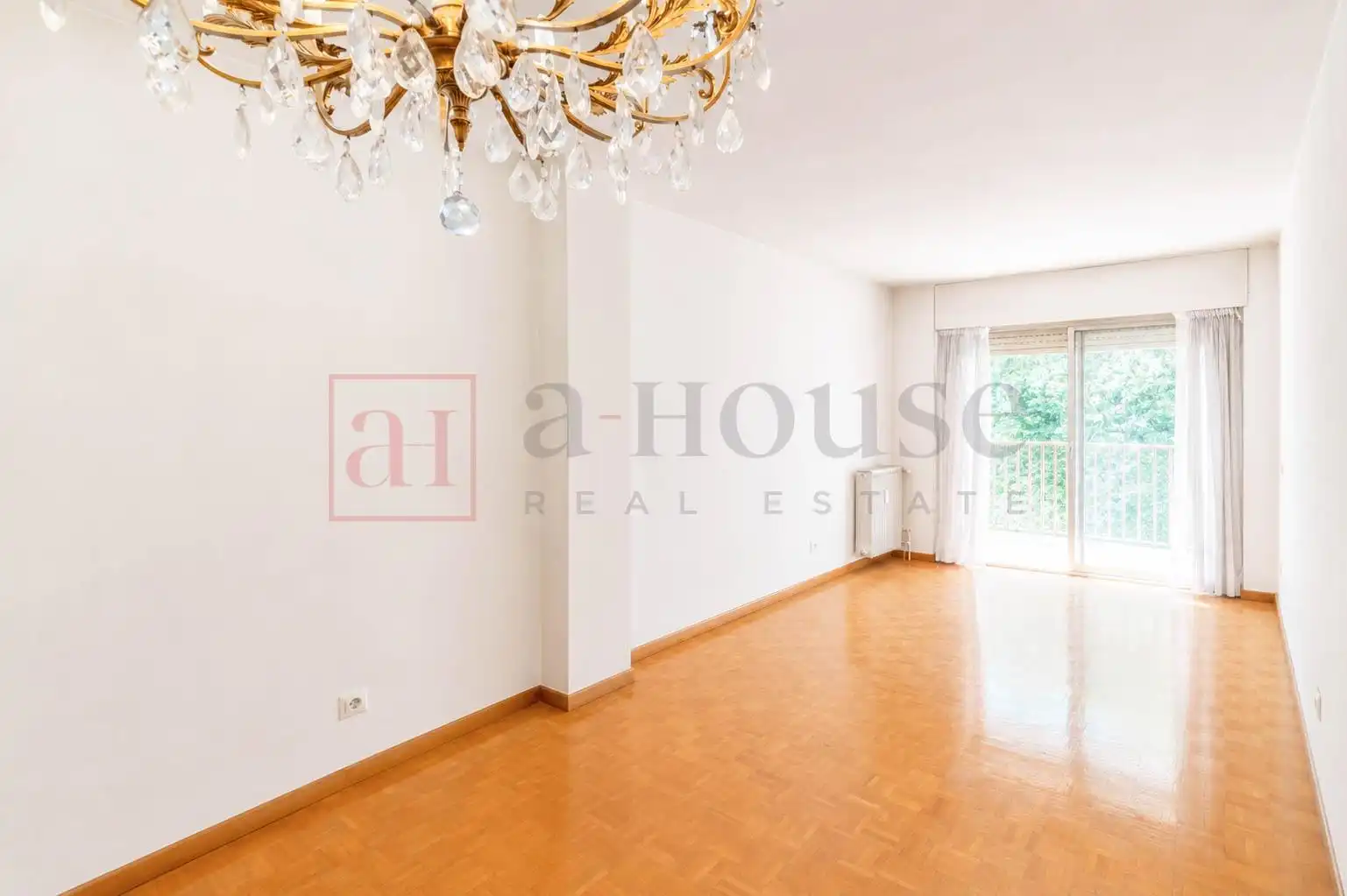 Wohnzimmer von Wohnung zum Verkauf in Madrid mit Klimaanlage, Heizung und Terrasse