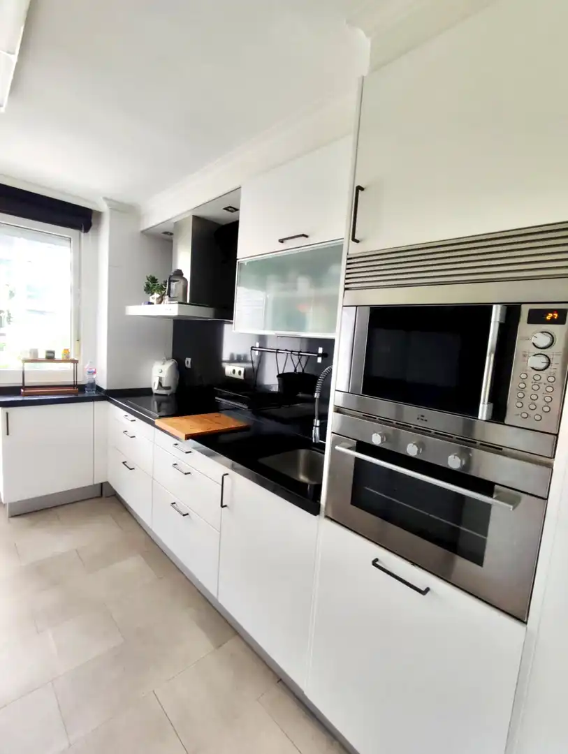 Flat for rent in Mompía - Avenida de la Libertad, Mompia
