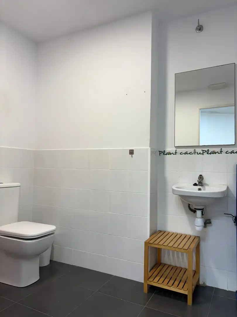 Badezimmer von Geschaftsraum zur Miete in Terrassa