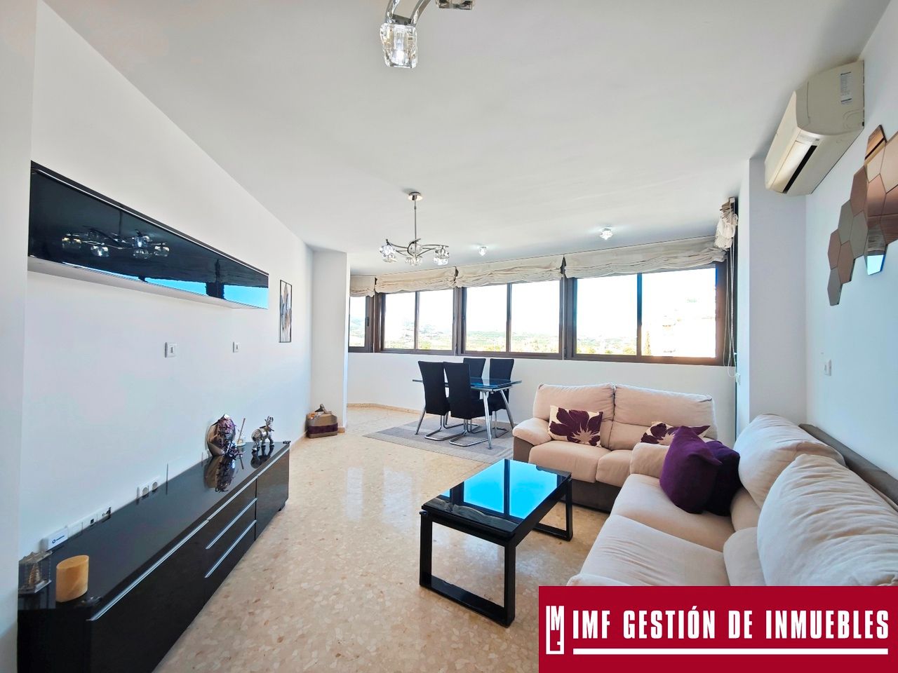 Sala d'estar de Pis en venda en Vélez-Málaga amb Aire condicionat, Terrassa i Traster