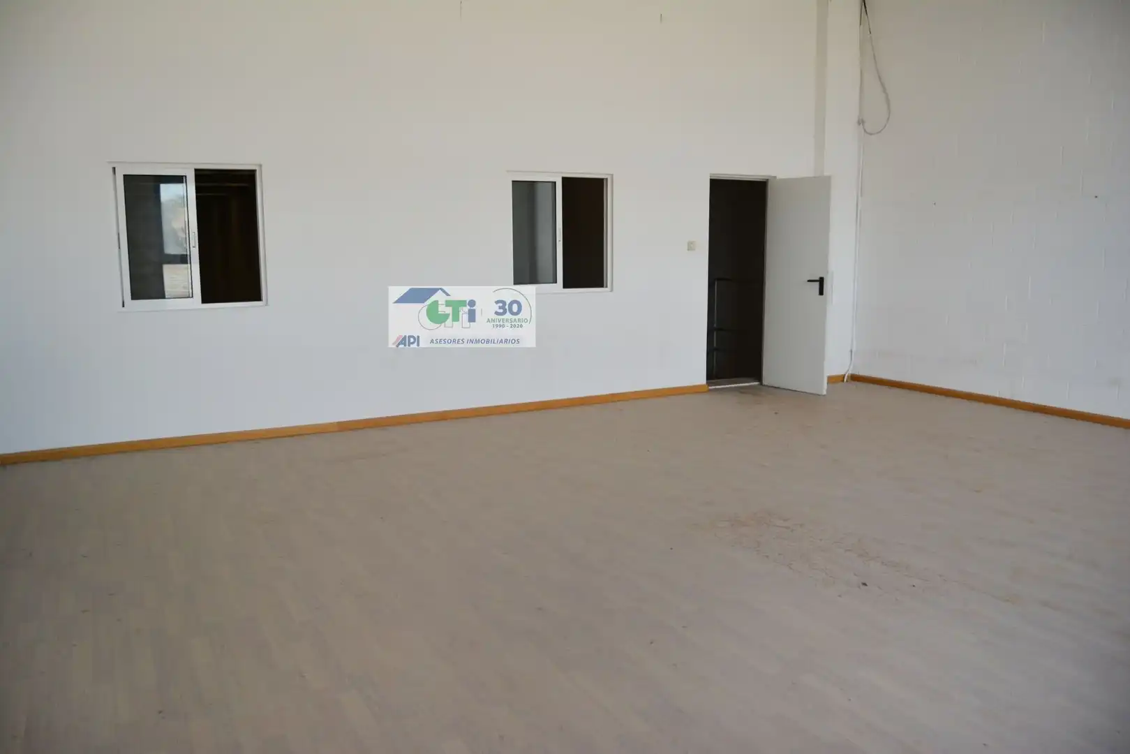 Industrial buildings for rent in La Puebla de Alfindén