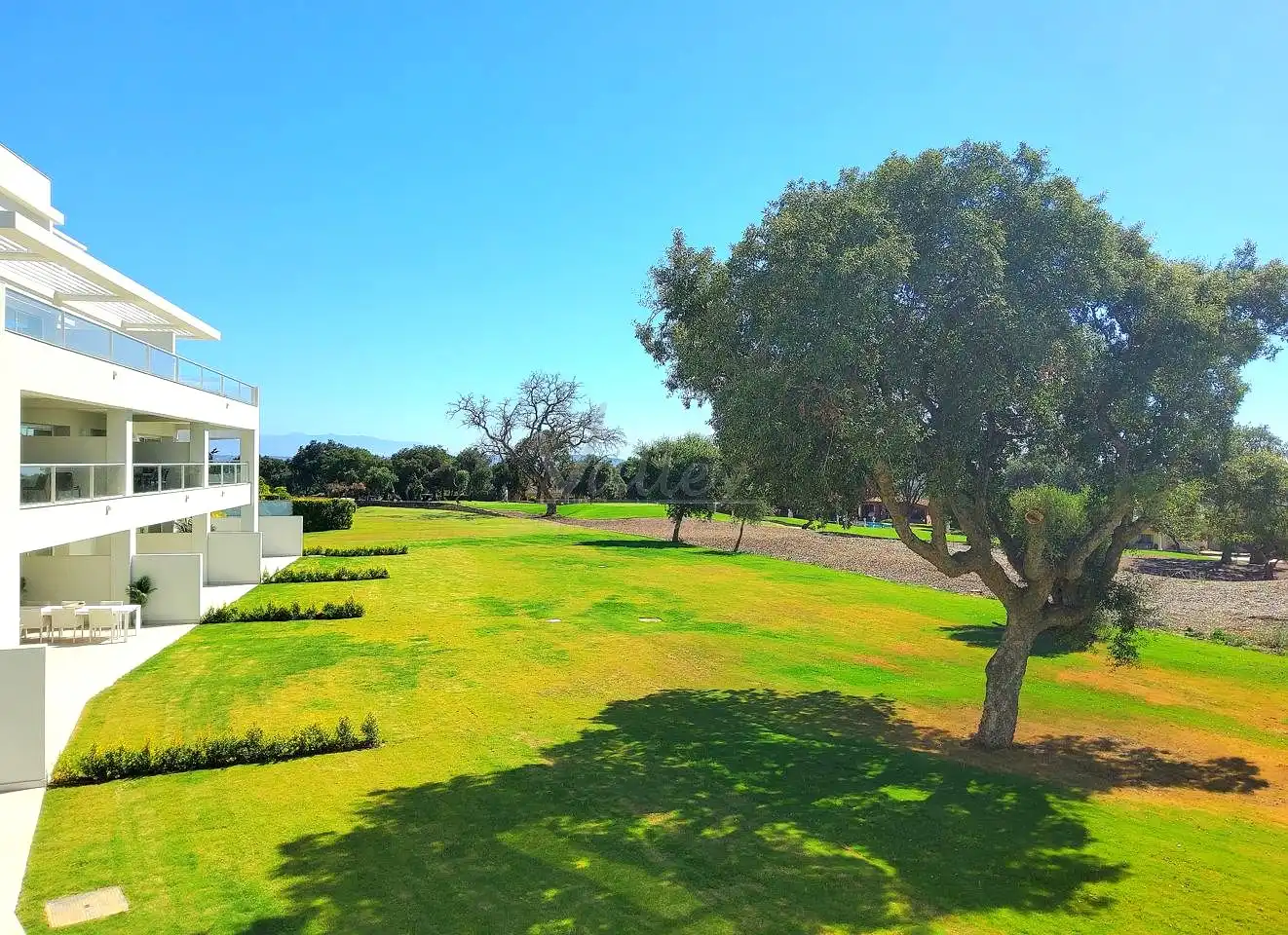 Garten von Wohnungen zum Verkauf in Sotogrande mit Klimaanlage, Terrasse und Möbliert