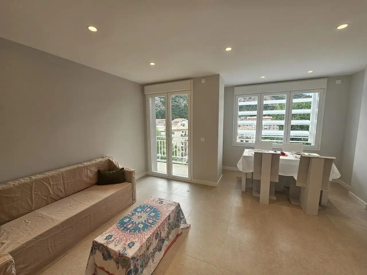 Sala de estar de Piso en venta en Estella / Lizarra con Calefacción y Terraza