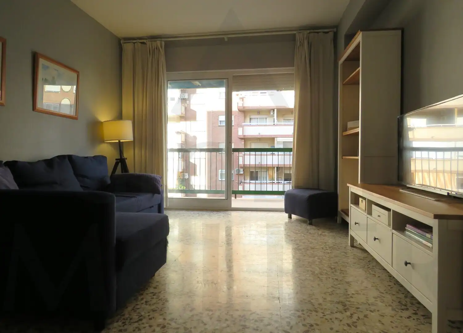 Piso con balcón en venta en Calle Carmen Conde 42, imagen 5