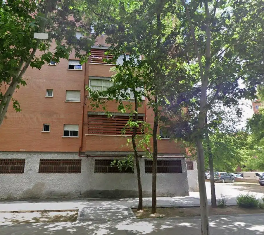 Flat with lift for sale in Carabanchel