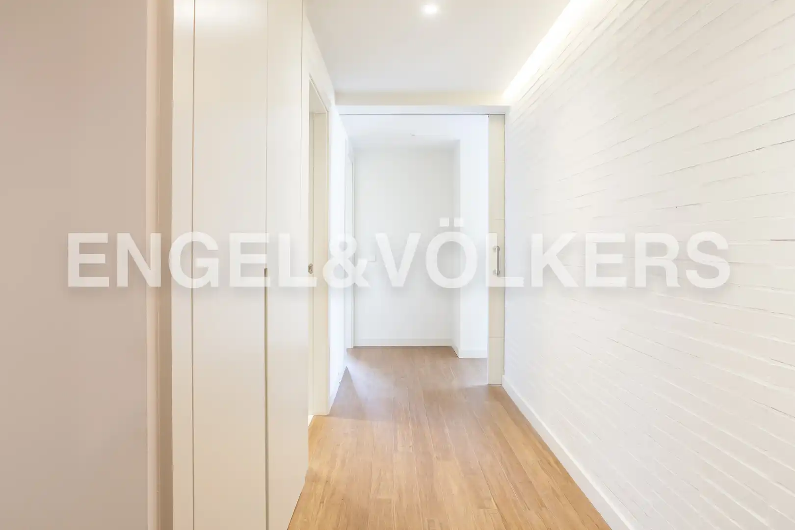 Attic for rent in Madrid  with Heating and Swimming Pool
