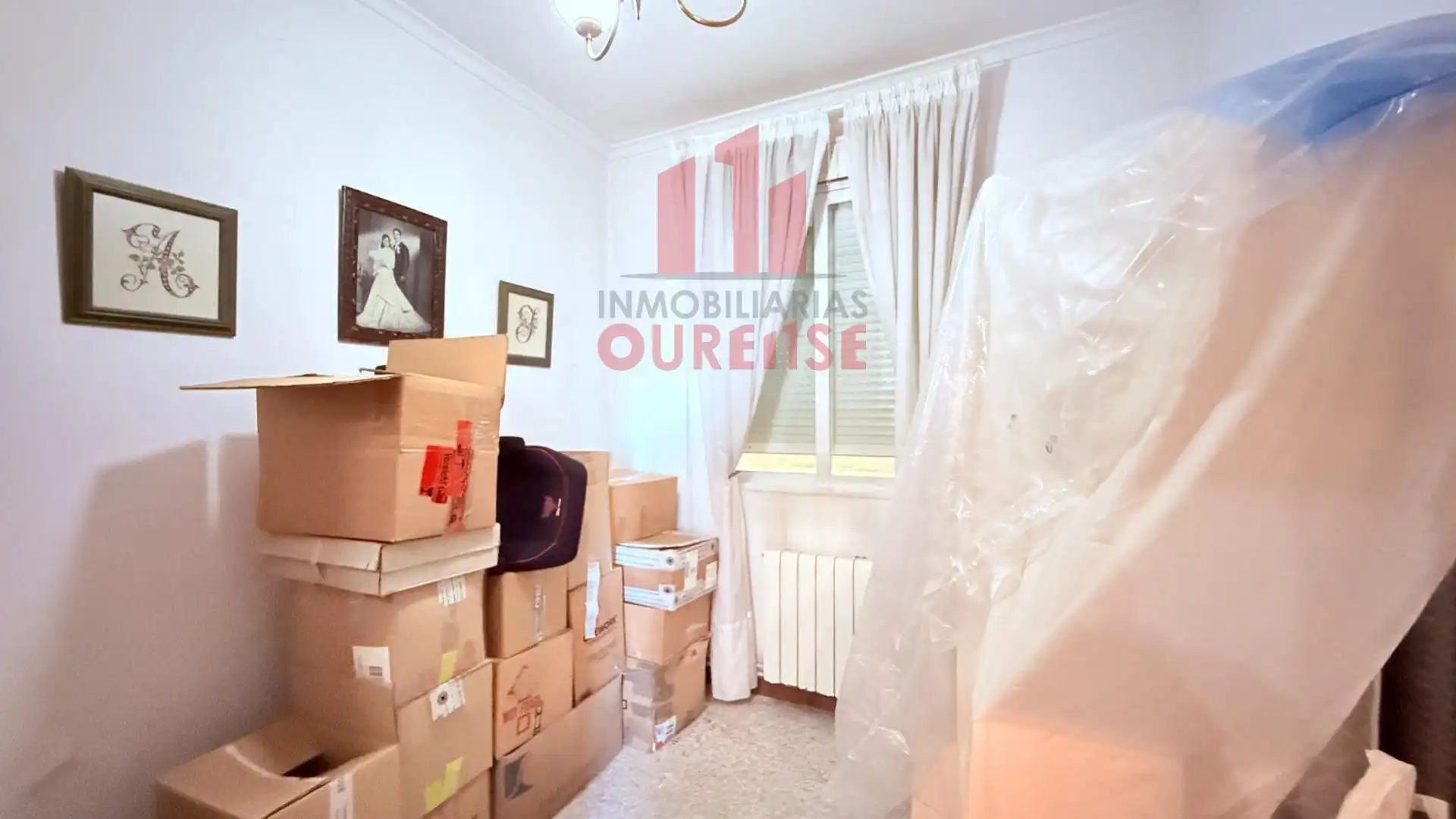 Bedroom of Buildings for sale in Ourense Capital 