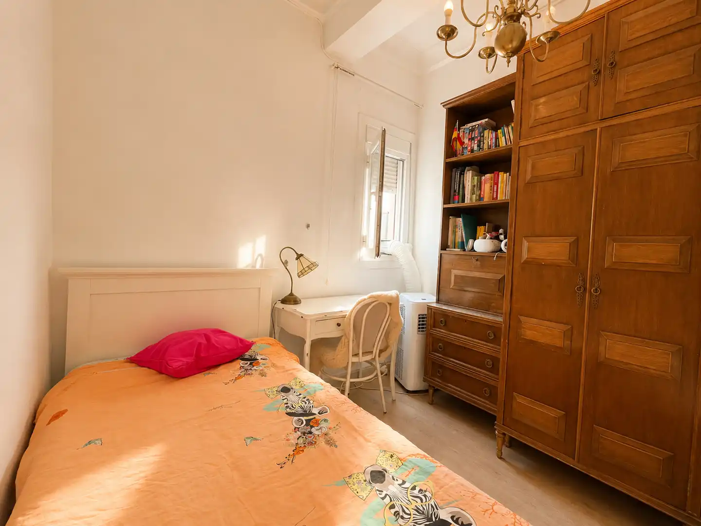 Habitación de Piso en venta en Valencia con Aire acondicionado, Amueblado y Balcón