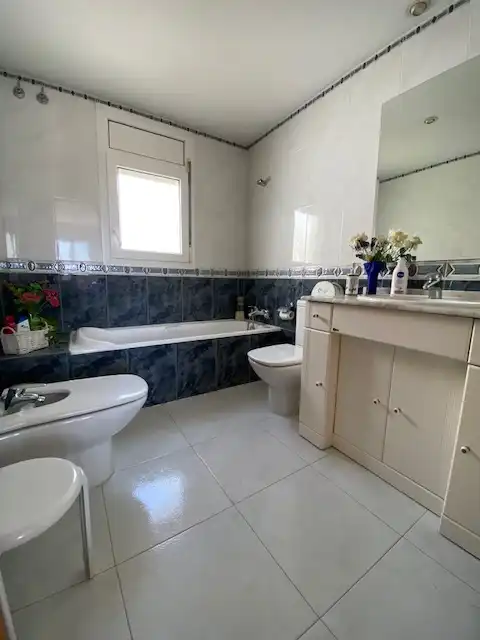 Baño de Ático en venta en Lleida con Aire acondicionado, Calefacción y Terraza