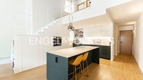 Elegante dúplex impecable con salón visto a doble altura en Sant Pol de Mar.