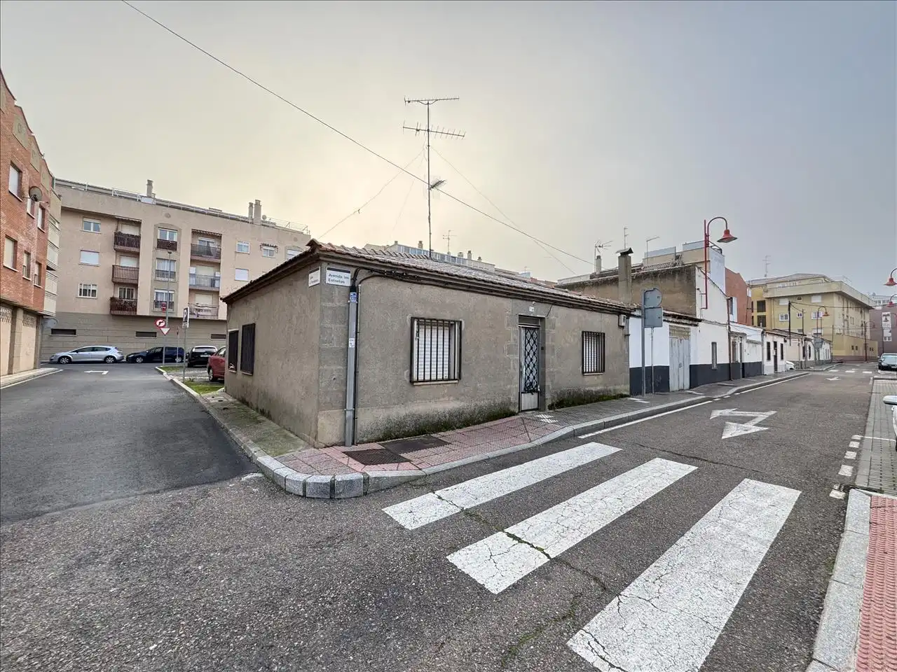 Vista exterior de Casa adosada en venta en Santa Marta de Tormes