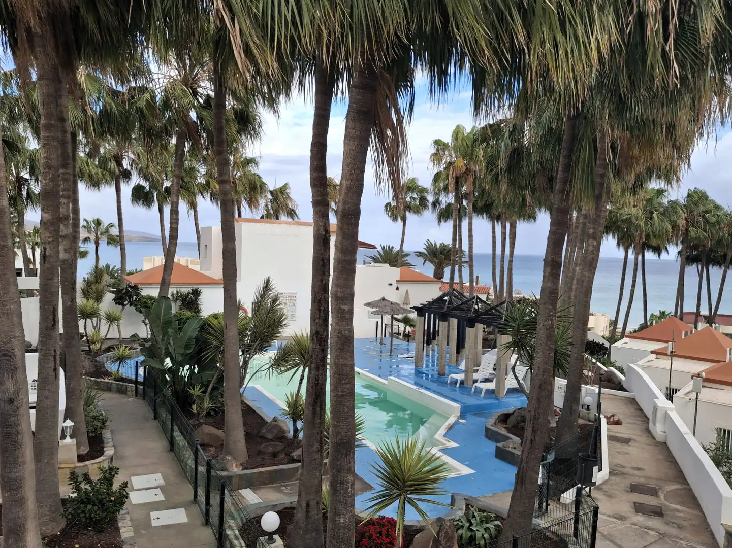 Piscina de Apartamento en venta en Pájara con Terraza, Amueblado y Horno
