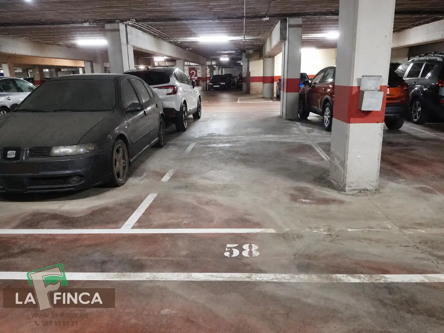 Aparcament de Garatge en venda en Oviedo 