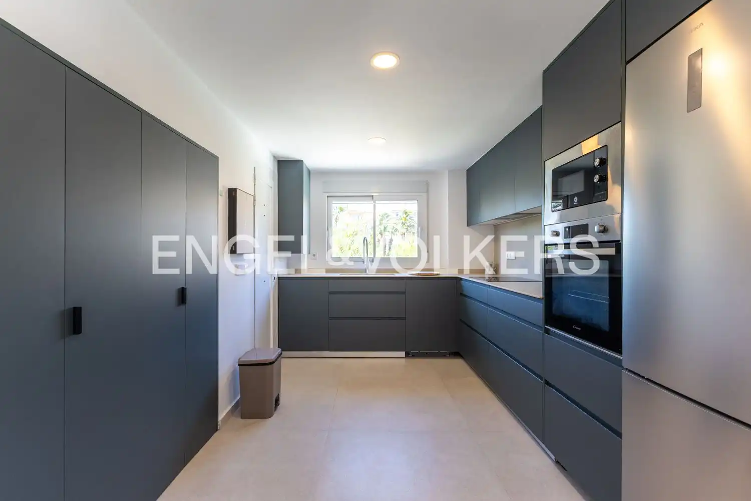 Kitchen of Houses for rent in Valencia  with Air Conditioner, Heating and Private garden