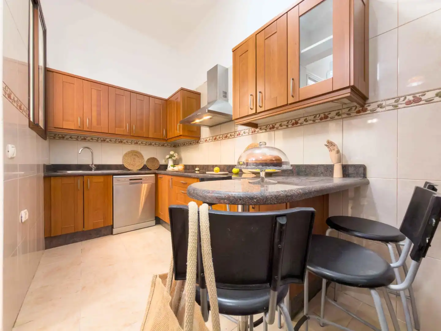 Küche von Wohnung zum Verkauf in Santa Cruz de Tenerife mit Klimaanlage und Möbliert