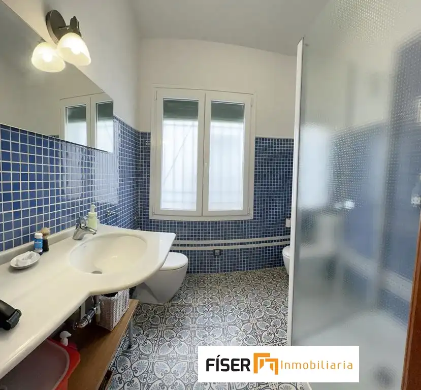 Baño de Casa o chalet en venta en Los Santos de Maimona con Calefacción y Jardín privado