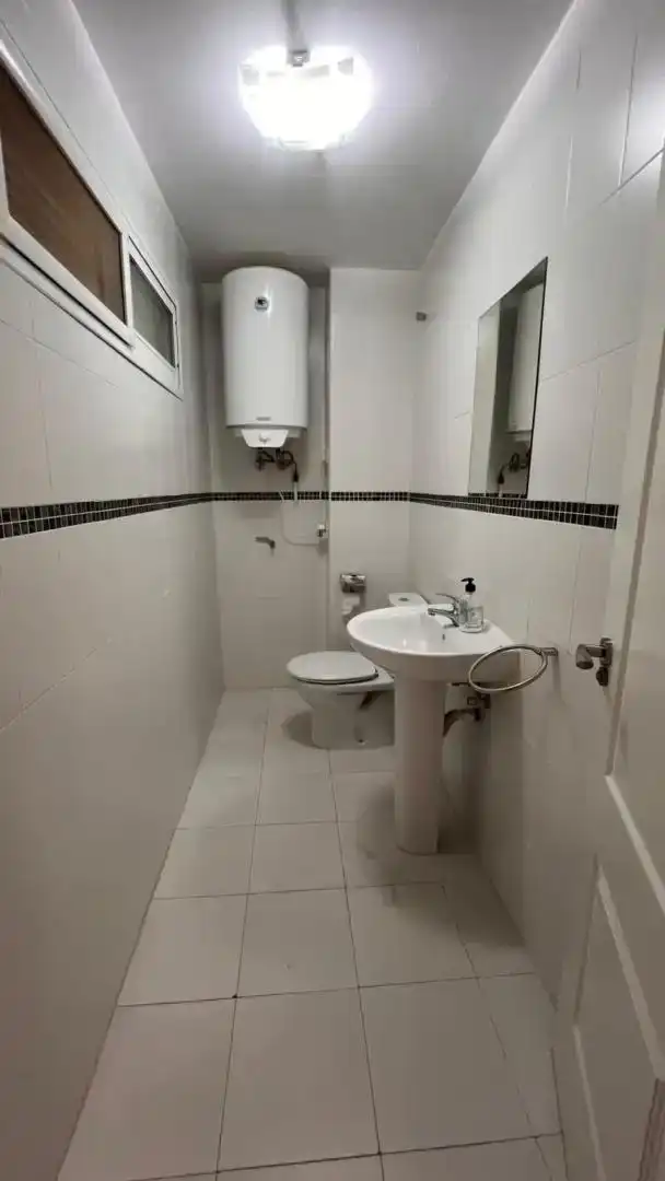 Baño de Dúplex de alquiler en Calpe / Calp con Aire acondicionado, Jardín privado y Parquet