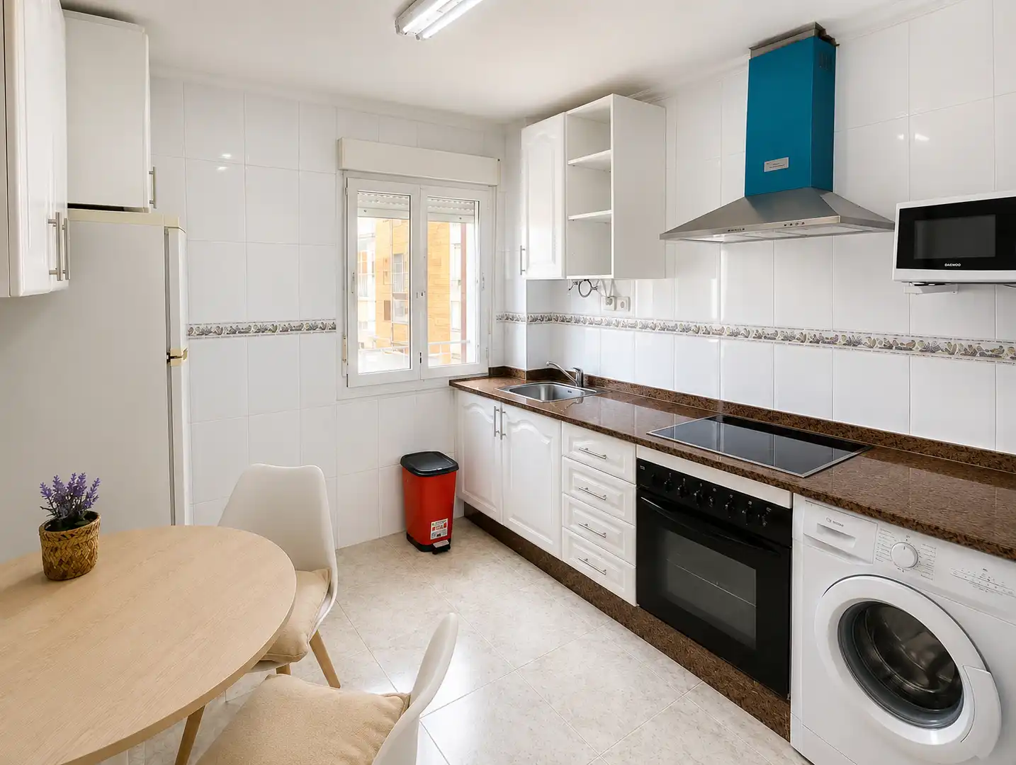 Cocina de Piso de alquiler en Santander con Calefacción, Amueblado y Horno