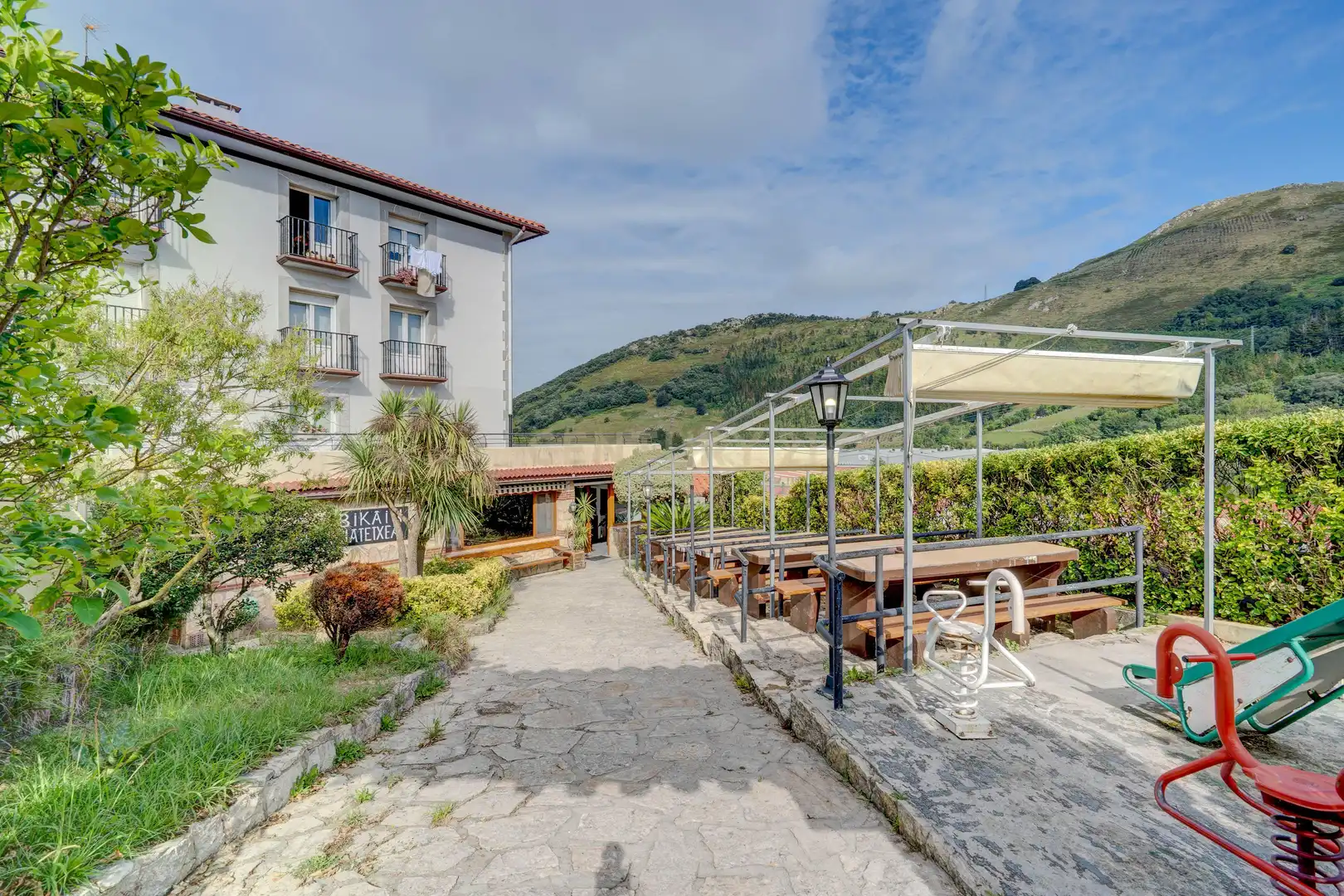 Commercial properties for sale in Deba  with Air Conditioner