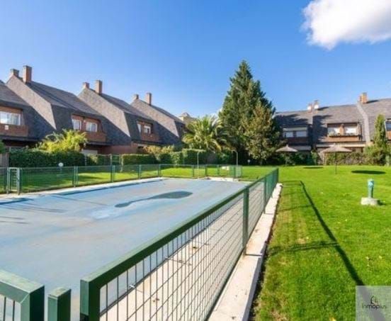 Garden of House or chalet to rent in Las Rozas de Madrid  with Heating, Terrace and Storage room