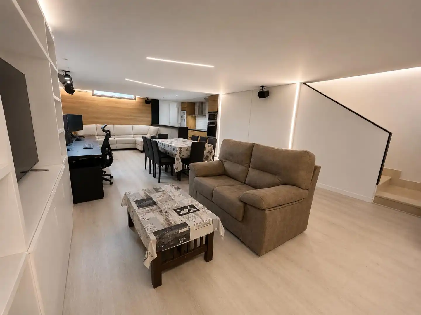 Casa adosada en venta en Ciudad Real con Aire acondicionado, Calefacción y Jardín privado