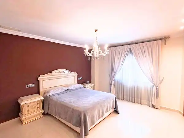 Dormitori de Casa o xalet en venda en Catarroja amb Aire condicionat, Terrassa i Traster
