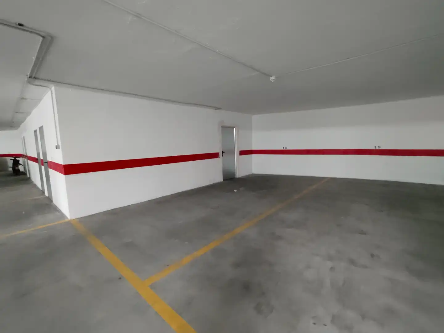 Parking de Piso en venta en La Zubia con Aire acondicionado, Parquet y Amueblado