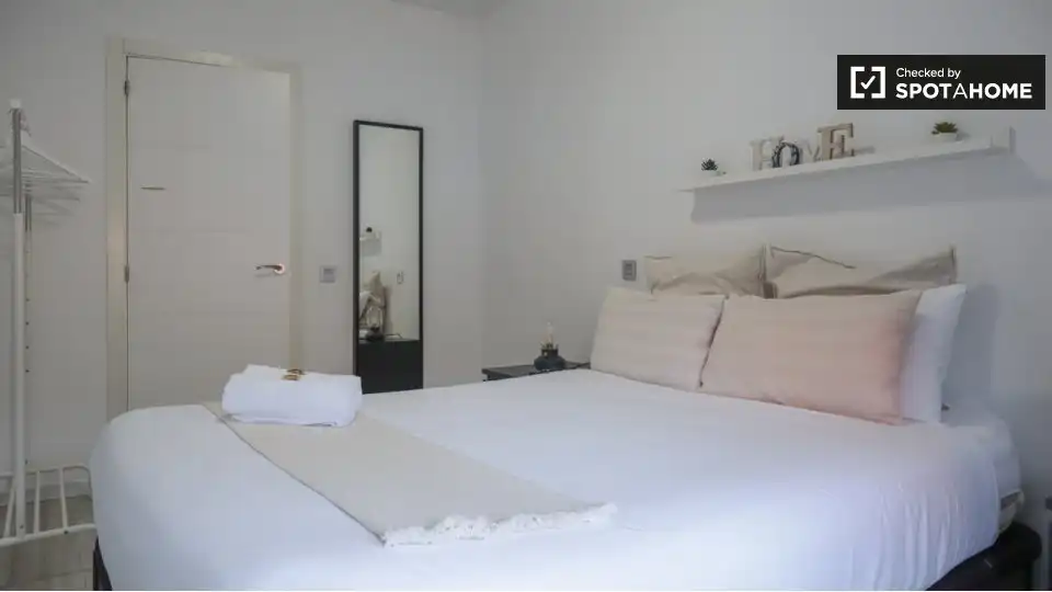 Appartamento con terrazza in affitto a Tetuán, imagen 17